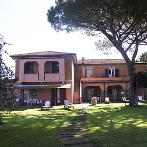 Pavone Alloggio per agriturismo